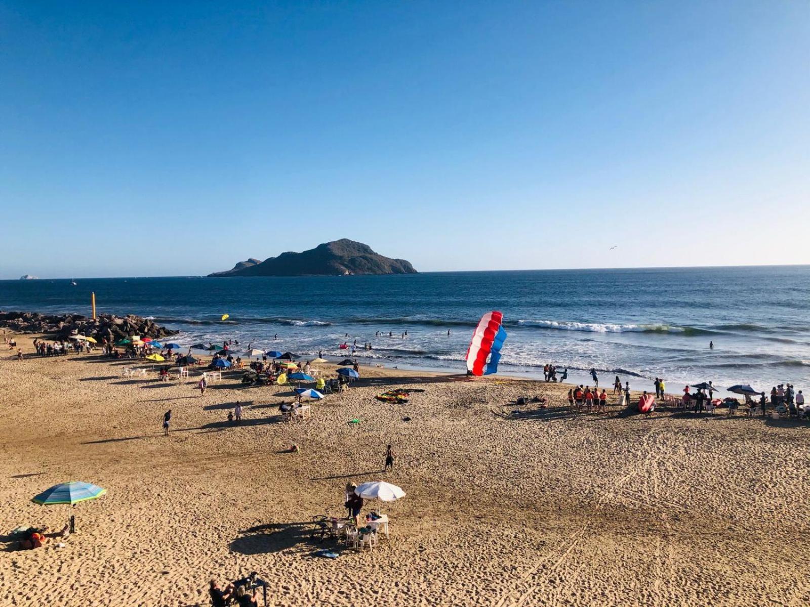 Playa Suites Mazatlán Rum bild