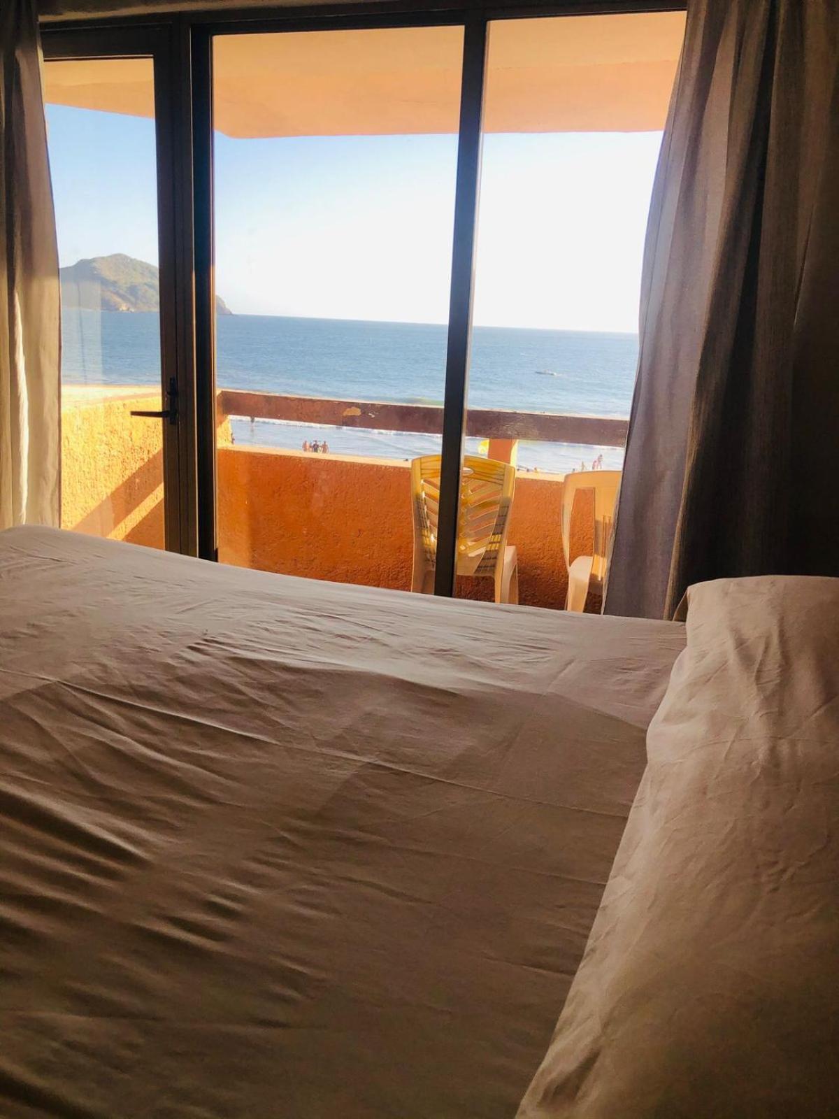 Playa Suites Mazatlán Rum bild
