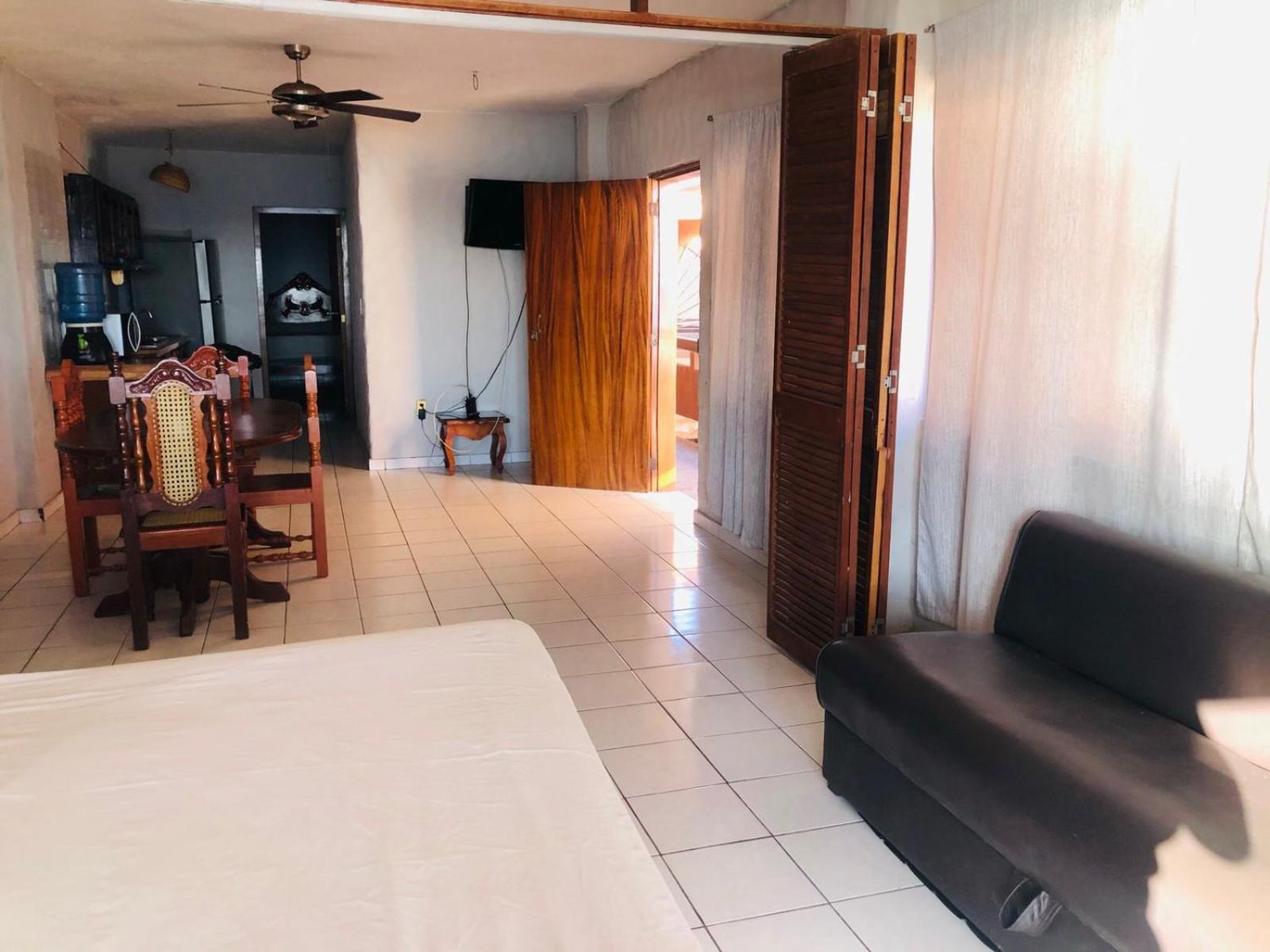 Playa Suites Mazatlán Rum bild