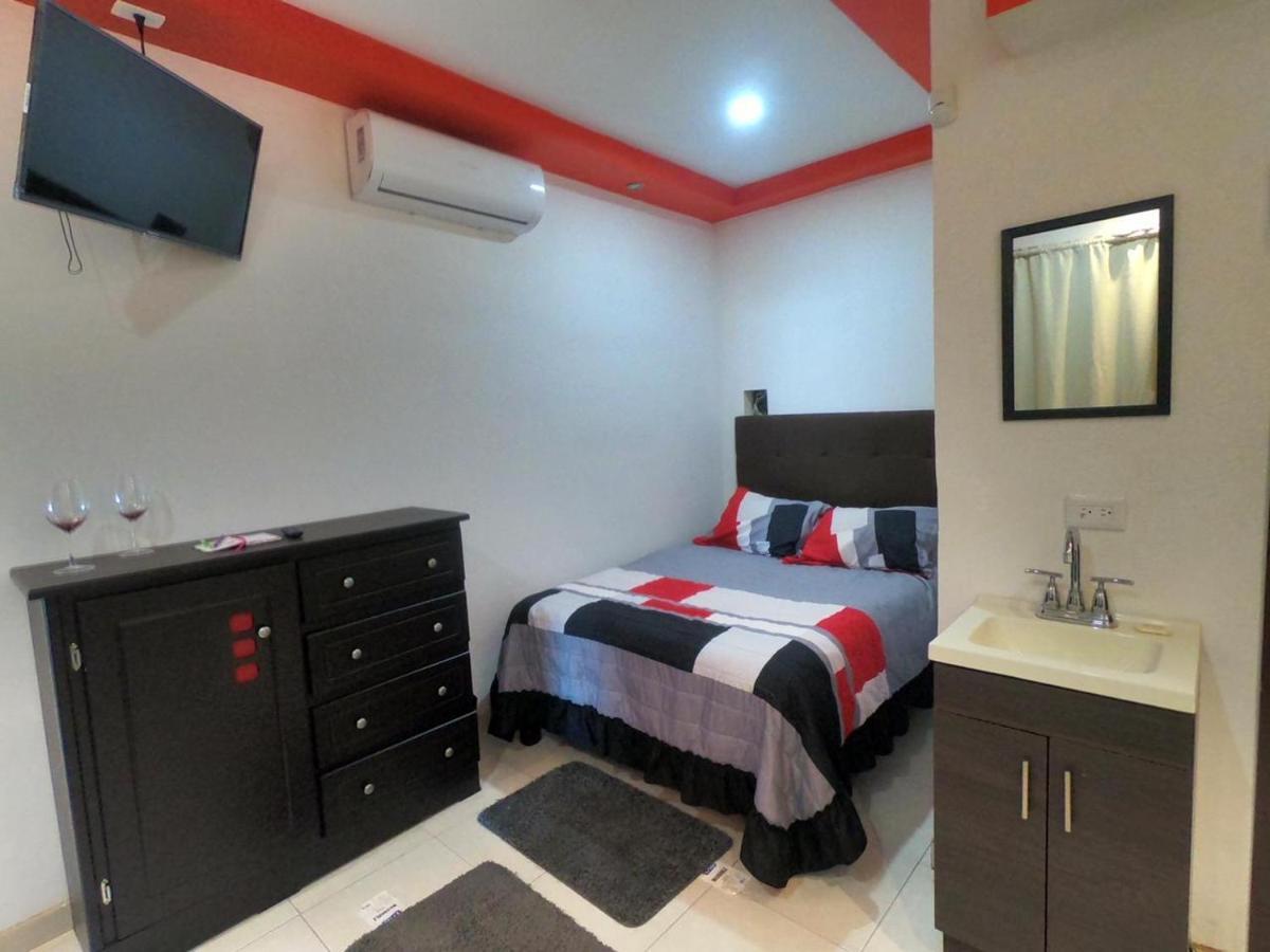 Playa Suites Mazatlán Exteriör bild